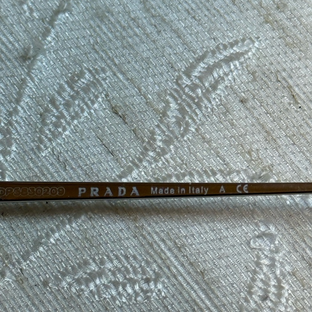 Vtg. Prada Y2K Narrow Blue Cat-Eye Sunglasses‎ Silver Frame Authenticated SPR64U - Picture 13 of 14